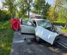 Śmiertelny wypadek Kierowca nissana huknął w drzewo. Tragedia na drodze pod Lidzbarkiem