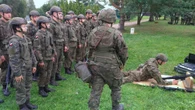 Ćwiczenia wojskowe dla osób 18-35 lat Szef MON zachęca do „Wakacji z wojskiem”. Uczestnicy dostaną wynagrodzenie