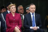 Wielka polityka i wielkie pieniądze Dudowie nie chcą dziadować po prezydenturze. Ale czy właśnie powinni zarabiać?