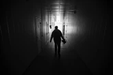 Ta historia wzrusza do łez Jego mama umarła, gdy był mały. Ojciec go nie chciał. Dziadek zostawił niewidomego c…