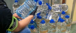 Nielegalny alkohol Blisko 200 litrów bimbru bez akcyzy. Akcja KAS na Podlasiu