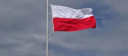 Wojsko Żołnierze zaliczyli wpadkę z flagą Polski. "Stoi i salutuje". Jest nagranie