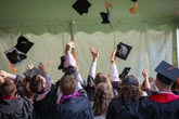 Zaskakujące wieści Amerykański sen upada. Trump deportuje zagranicznych studentów. "Polacy też czują si…