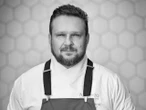 "Sergiusz od nas odszedł" Najpierw Tomek Jakubiak, a teraz ON. Nie żyje słynny kucharz, bohater"Top Chefa". Sergiusz Hieronimczak zostawił po sobie zapłakane tłumy fanów