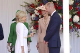 Osobiste słowa Żona Macrona szeptała coś do księżnej Kate. Wszystko się wydało!