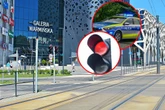 Utrudnienia po wypadku Wypadek radiowozu. Policjantka w szpitalu