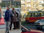 Zdjęcia paparazzi tylko u nas! Pasażerowie zbierali szczęki z podłogi! Nie do wiary kto wsiadł do tramwaju jak gdyby nigdy nic...