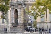 NOWE INFORMACJE Skok stulecia w Luwrze! Królewskie klejnoty zniknęły w 7 minut. Policja znalazła sprzęt rabusiów i klejont