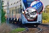 Dramat na torach Pociąg zderzył się z osobówką! Korki na zakopiance