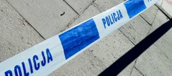 Straszne Zwłoki na placu zabaw! Makabryczne odkrycie pod Warszawą