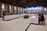 PILNE! Ukraina negocjuje z Rosją w Stambule. Rosyjska delegacja od razu postawiła warunek!