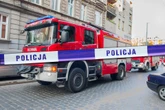 Tragedia Sąsiad zadzwonił na policję. Makabryczna prawda. W mieszkaniu znaleziono dwa ciała
