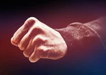 Ile im grozi? Ochroniarze pobili nastolatka. Bili, kopali, użyli pałki teleskopowej. Za brutalny a…