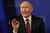 Do tego armia ochroniarzy Tajemnicza teczka na spotkaniu Trump-Putin! Prezydent Rosji ma nawet ludzi od swoich... odchodów