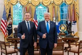 "To nie jego zasługa" Trump zniósł restrykcje, PiS ogłasza sukces Nawrockiego. Korespondent zaprzecza