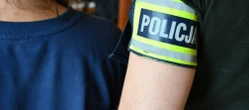 Policjanci w akcji Poprosiły o jedzenia dla dziecka, a potem okradły seniorkę! Zatrzymano złodziejki