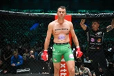 XTB KSW 107 Wrzosek - De Fries: Relacja na żywo. Kto wygrał? Walka o mistrzostwo wagi ciężkiej K…