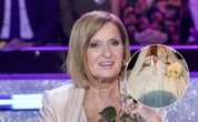 WOW! Kasprzyk wrzuciła zdjęcie ze ślubu. Od sukienki nie da się oderwać oczu!