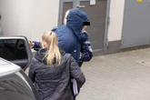 co dalej? Zakapturzony Szymon Z. z zarzutami. Nie przyznał się, złożył wyjaśnienia