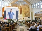 Poruszające kazanie Pogrzeb Tomasza Jakubiaka. W trakcie uroczystości ksiądz ujawnił nieznane religijne …