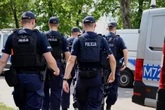 Praca w policji Policja płaci coraz więcej. Ile zarabia policjant w Polsce? Aktualne stawki, dodatki, nagrody