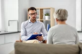Prestiż zawodów Strażacy zdetronizowani. Polacy wybrali najbardziej poważany zawód w 2026 roku