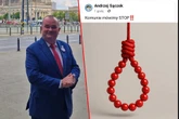 Polityka w samorządzie Pętla z czerwonych korali radnego PiS. Nawiązanie do komuny