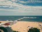 wiadomości Mimo pogody Sopot pękał w szwach! Ile osób odwiedziło molo, a ilu ukarano mandatami?