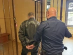 W telefonie miał ohydne zdjęcia Z ukrycia fotografował małe dzieci! Mężczyzna grasował pod przedszkolem