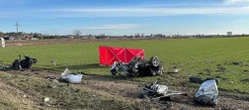 Śmierć na drodze BMW rozbite na części. 33-letni kierowca zginął na miejscu