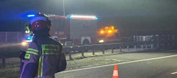 TRAGEDIA Śmierć na autostradzie A4 w Świętowni. 49-latek zginął potrącony przez ciężarówkę