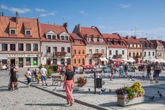 Urkliwe miasteczko Miasteczko nazywane "małym Rzymem". Bogata historia, uliczki jak z pocztówki. TVP kręci tu kultowy serial