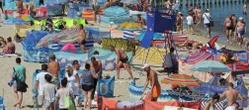 "Parawaning" na plaży może cię drogo kosztować