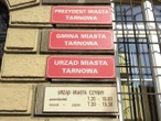 Mafia w lokalnych urzędach Czy mafia rządziła lokalnymi urzędami? Szokujące powiązania świata przestępczego i s…