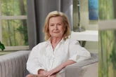 Strefa mody Barbara Bursztynowicz niczym Greta Garbo zachwyca ponadczasową stylizacją! Kelnerskie mankiety hitem jesieni!