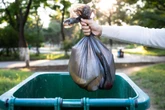 Recykling Największy błąd podczas segregacji śmieci! Nawet tego nie wiesz, a przez to możesz zapłacić nawet 400 proc. więcej za wywóz