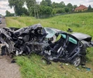RADOM Dramat! Czołowe zderzenie BMW z ciężarówką. Kierowcy w szpitalu