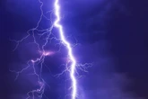 Znów pogodowy alarm Burze z gradem nadciągają! IMGW ostrzega: Te województwa w niebezpieczeństwie