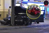 ULICE Warszawa: Mercedes wjechał w przystanek autobusowy! Słup uchronił od większej traged…