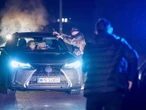 Na Wspólnej, odcinek 4029: Brutalny atak na Monikę i Beatkę! Dopadnie ich wcześniejs…