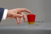 Dwie osoby aresztowane Szef yakuzy handlował materiałami nuklearnymi! Chciał sprzedać je Iranowi