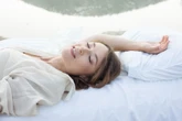 Piękny zapach Tak robią w ekologicznych SPA. Wlej do butelki i spryskaj pościel. Poczujesz się jak na śródziemnomorskich wakacjach. Naturalne perfumy do sypialni