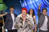 Dom artysty robi wrażenie Michał Wiśniewski sprzedał dom, ale dalej w nim mieszka. Pokazał wnętrza. "Bardzo pr…