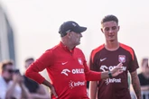 Kadrowicz na rozdrożu Kacper Urbański wypadł z reprezentacji Polski na dłużej? Michał Probierz tłumaczy, c…