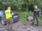 Pogranicznicy w akcji Polak próbował przemycić cudzoziemca przez polsko-niemiecką granicę. "Nie był to jeg…