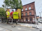 Horror na imprezie Krystian został znienacka skatowany. Bandzior skakał mu po głowie