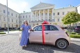 AUTO ZA PIT Elektryk za rozliczenie PIT! Warszawa rozdaje nagrody za rozliczanie podatku