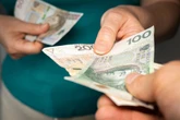Wzrost płac Tyle teraz zarabiają Polacy! GUS podaje nowe dane o płacach