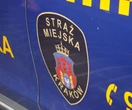 Dramat w Krakowie 34-latek rzucił się na strażnika miejskiego w Krakowie. W ruch poszło niebezpieczne narzędzie