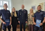 Ogromne brawa! Pęknięta rura i dramat lokatorek. Dzielnicowi pokazali, jak wygląda prawdziwa pomoc